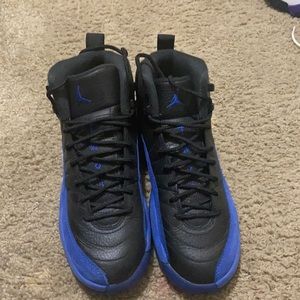 Jordan 12 Grade school size 7